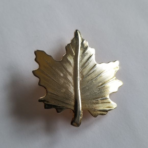 Vintage maple leaf brooch fall pin nature silver gold tone jewelry autumn - Picture 8 of 13